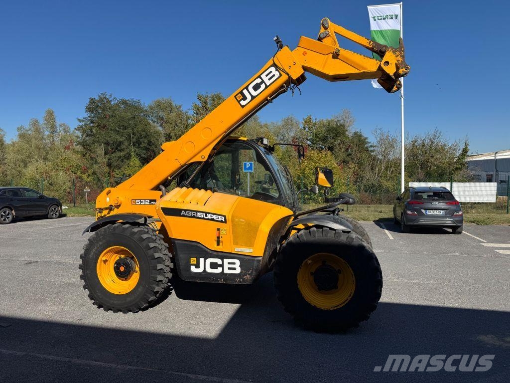 JCB 532.70 Lauksaimniecības pacēlāji