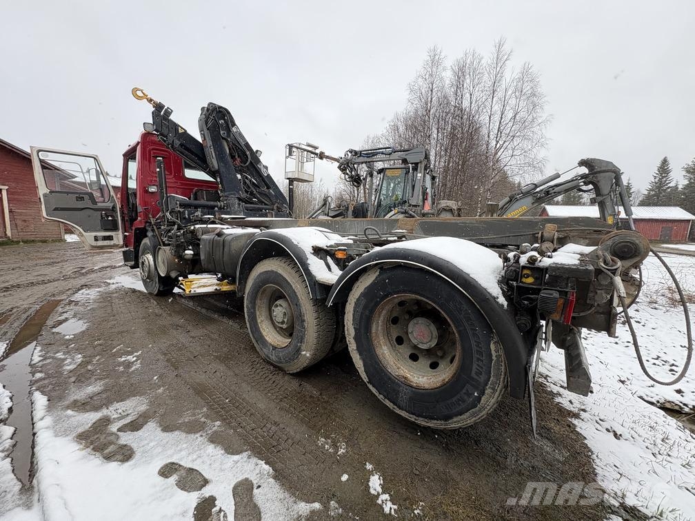 Volvo FL10 6*2 + HIAB 088CL Camiões grua