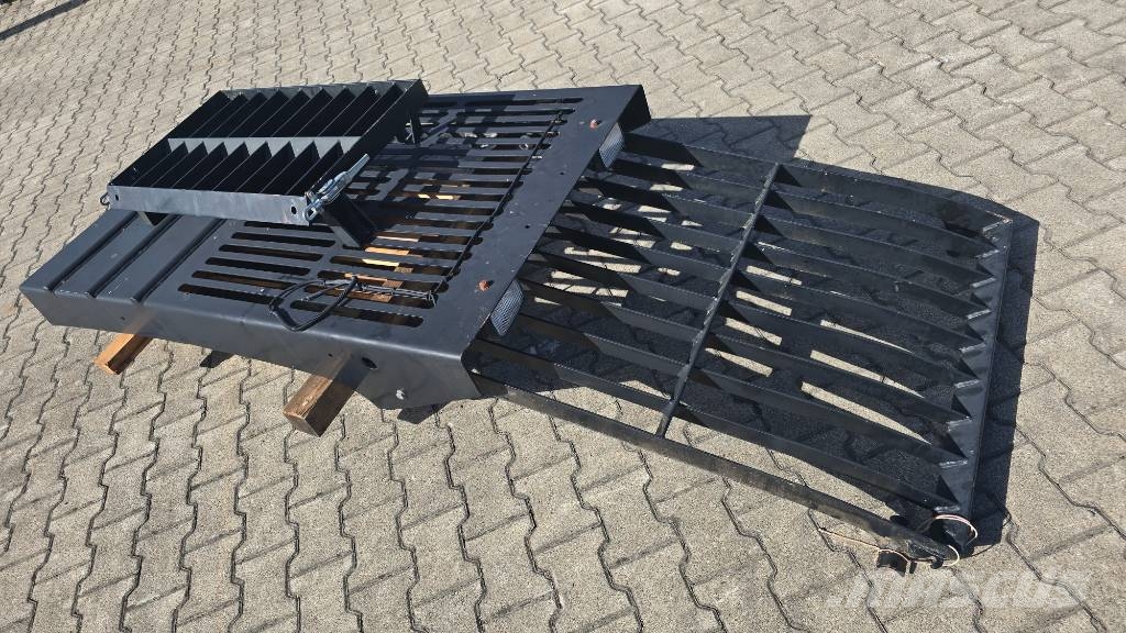 Komatsu Kabinenschutzgitter hochklappbar und einschiebbar Raupenbagger