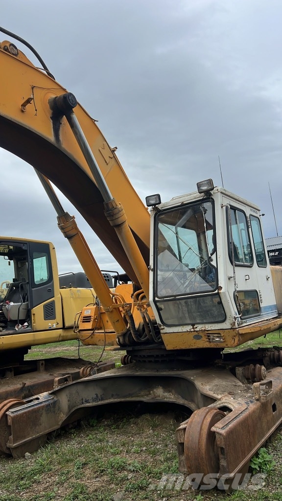 Hyundai Robex 320 LC Chassis and suspension