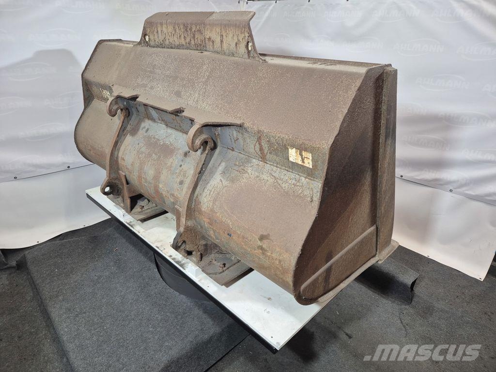 Ahlmann AZ210 Dichte bak دلاء
