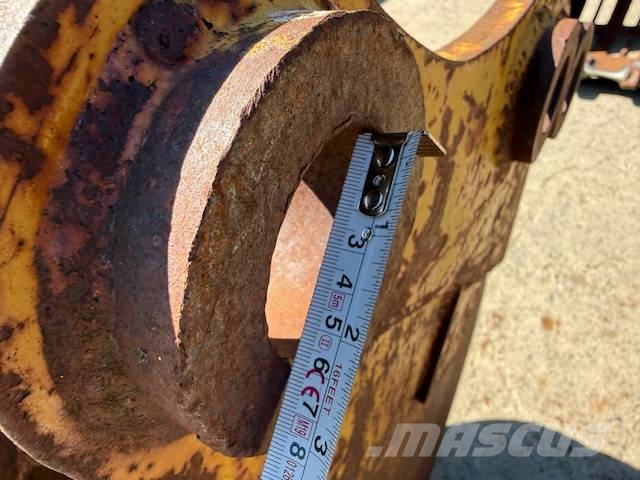 CAT 215 - 450 mm Pelle rétro arrière