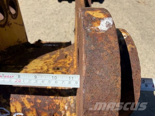 CAT 215 - 450 mm Pelle rétro arrière
