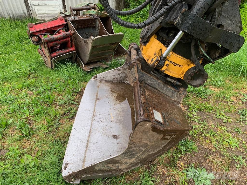 Komatsu PC 78 US-10 Vidēja lieluma ekskavatori 7 t - 12 t