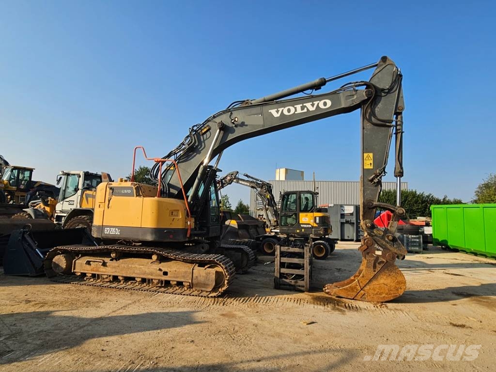Volvo ECR 235 Pásové rýpadlá