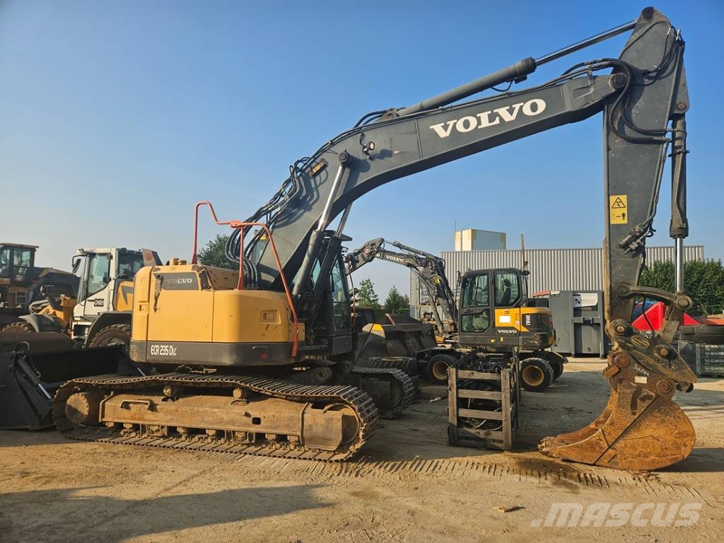 Volvo ECR 235 Pásové rýpadlá