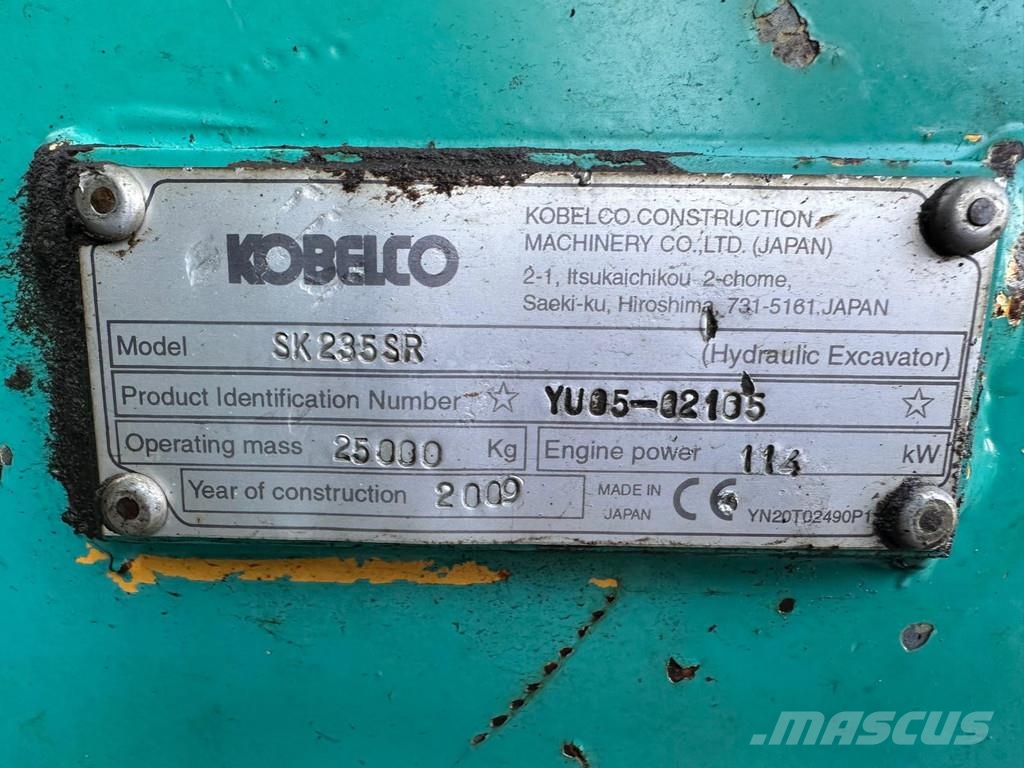 Kobelco SK 235 حفارات زحافة
