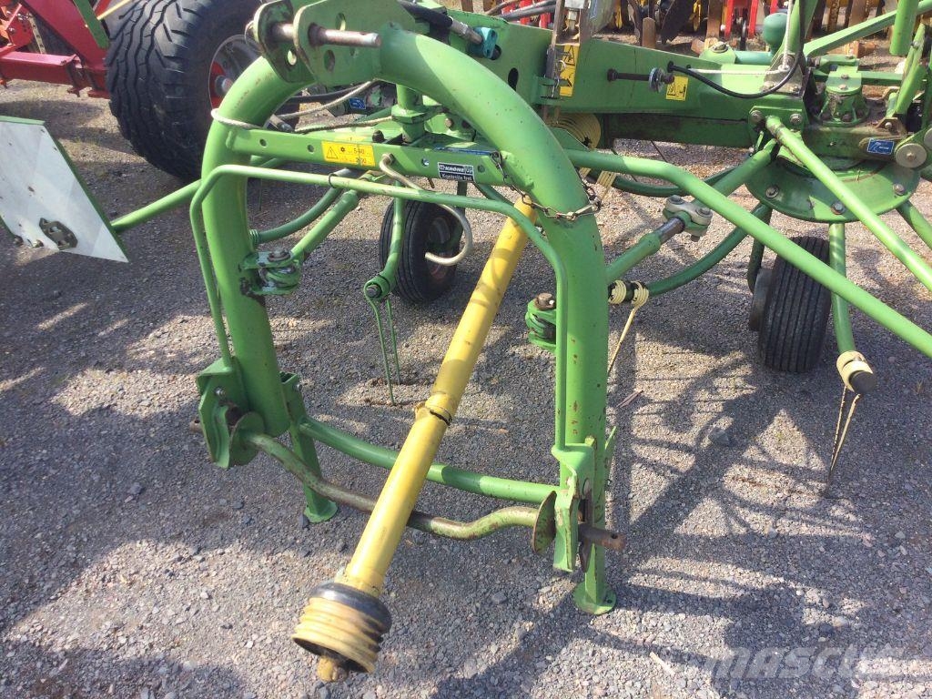 Krone KW 5.50 مكابس وميبسات التبن