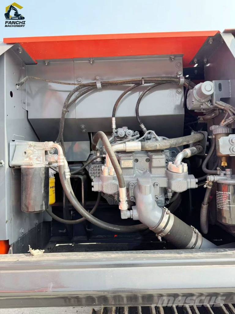 Hitachi 210 حفارات زحافة