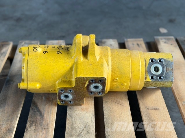 Komatsu HYDRAULIC SWIVEL JOINTS Hydraulika