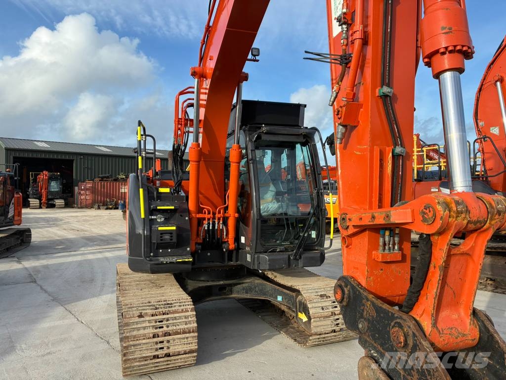 Hitachi ZX 135 US-7 Crawler excavators