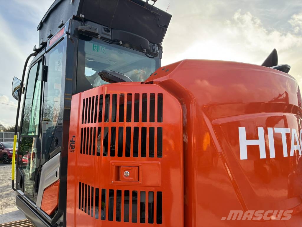 Hitachi ZX 135 US-7 Crawler excavators
