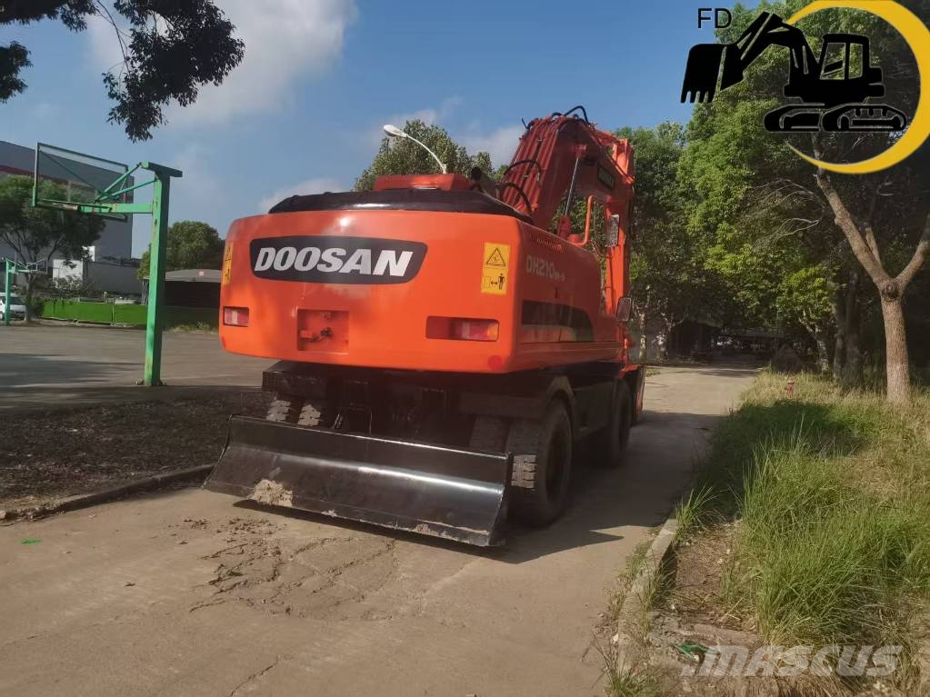 Doosan DH 210W-9 Kolesové rýpadlá