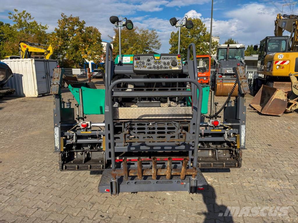 Vögele Super 800-3i 55,4 kW 6500 kg Asfalta klājēji