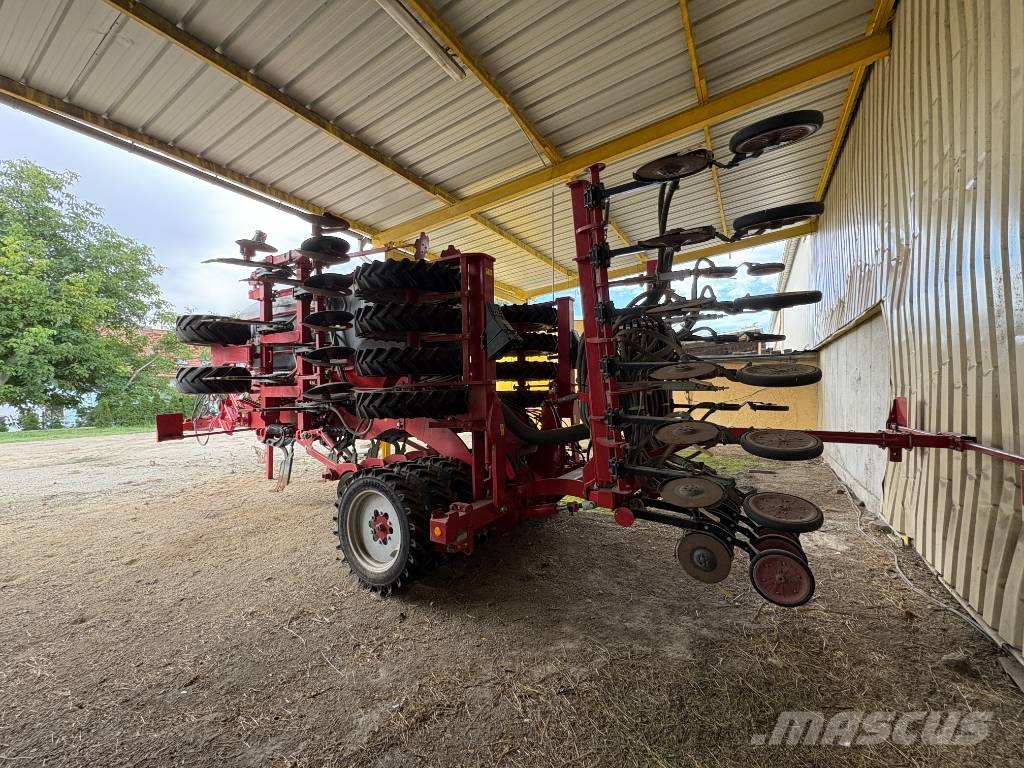 Horsch Focus 6 TD Mechanické sejačky