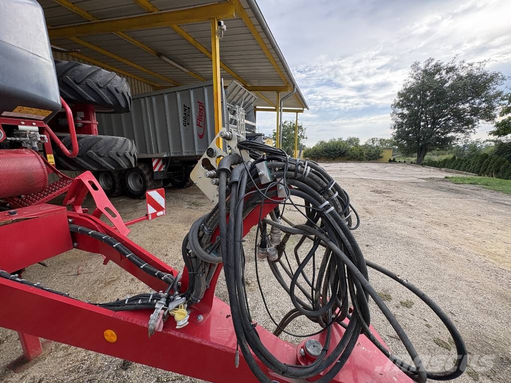 Horsch Focus 6 TD Mechanické sejačky