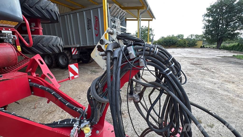 Horsch Focus 6 TD Mechanické sejačky