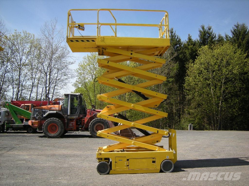 Genie GS 4047 (ID1234) Žirkliniai keltuvai