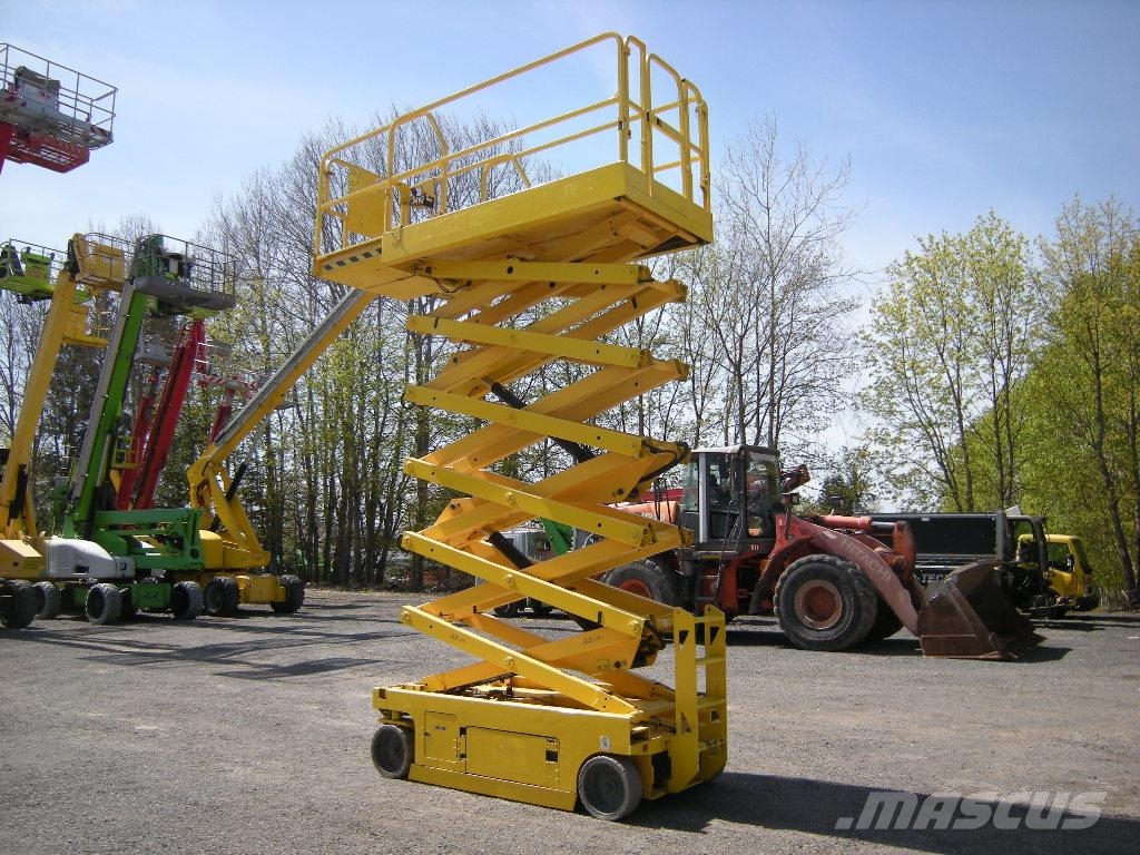 Genie GS 4047 (ID1234) Žirkliniai keltuvai