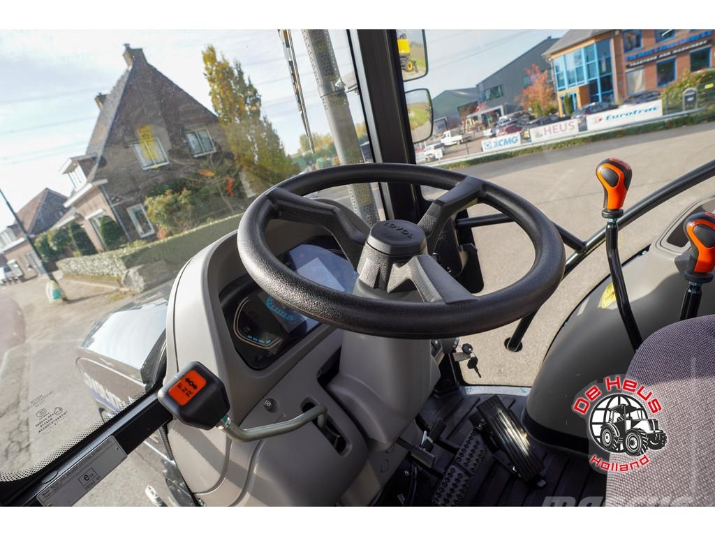 Lovol M754C Black edition Traktori