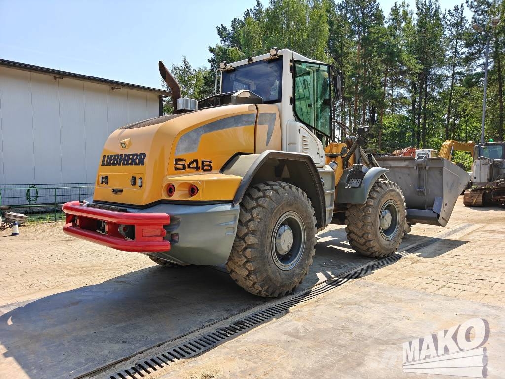 Liebherr L546 لوادر بعجل