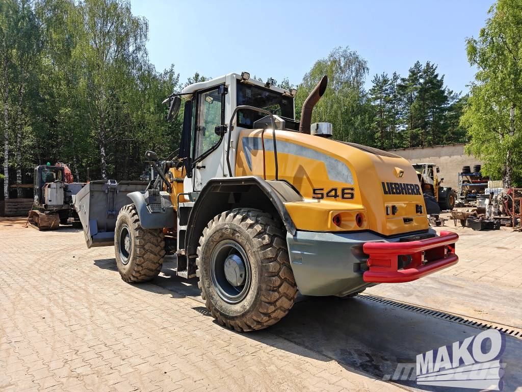 Liebherr L546 لوادر بعجل