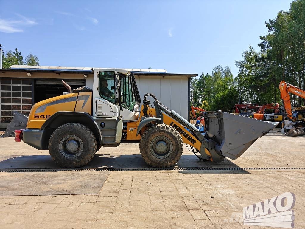 Liebherr L546 لوادر بعجل