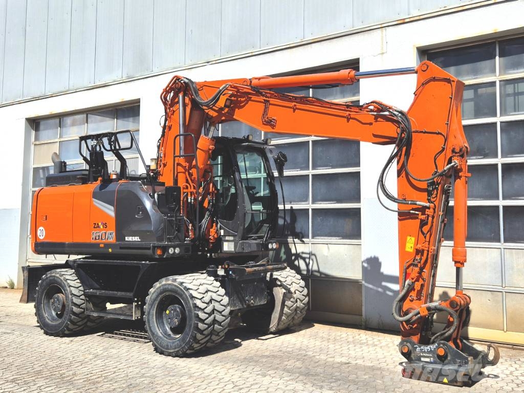 Hitachi ZX 180 W-7 Lastik tekerli ekskavatörler