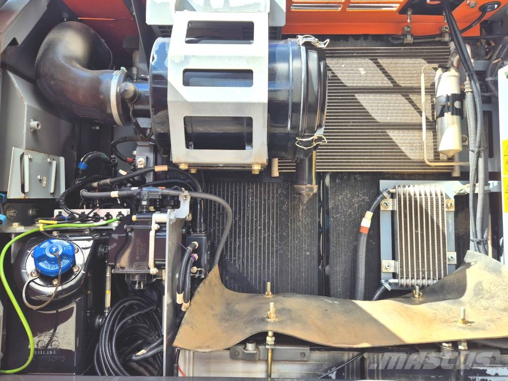 Hitachi ZX 180 W-7 Lastik tekerli ekskavatörler