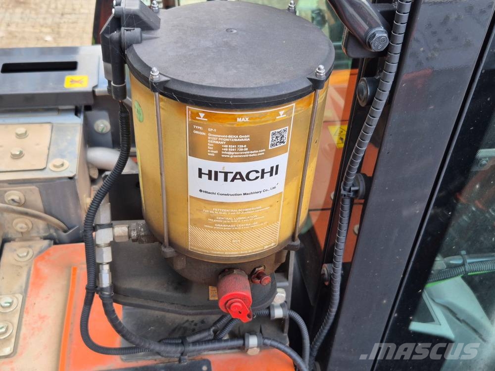 Hitachi ZX 180 W-7 Lastik tekerli ekskavatörler
