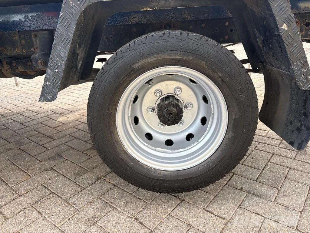 Nissan NT400 + 29 METER LADDER + HYDROLIC + WORKS PERFECT Auto korvtõstukid