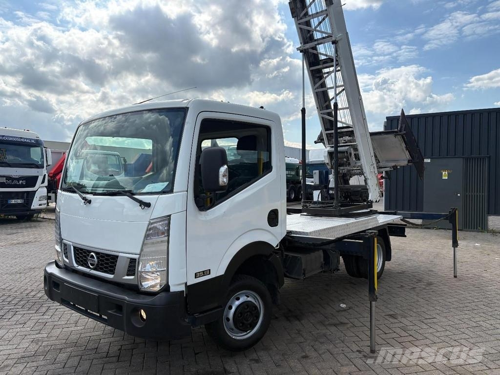 Nissan NT400 + 29 METER LADDER + HYDROLIC + WORKS PERFECT Auto korvtõstukid