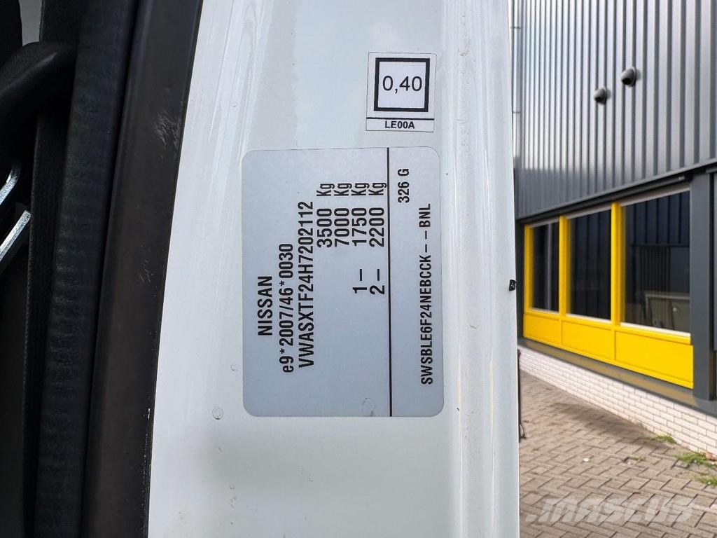 Nissan NT400 + 29 METER LADDER/MOVER + HYDROLIC + WORKS P Avtokošare