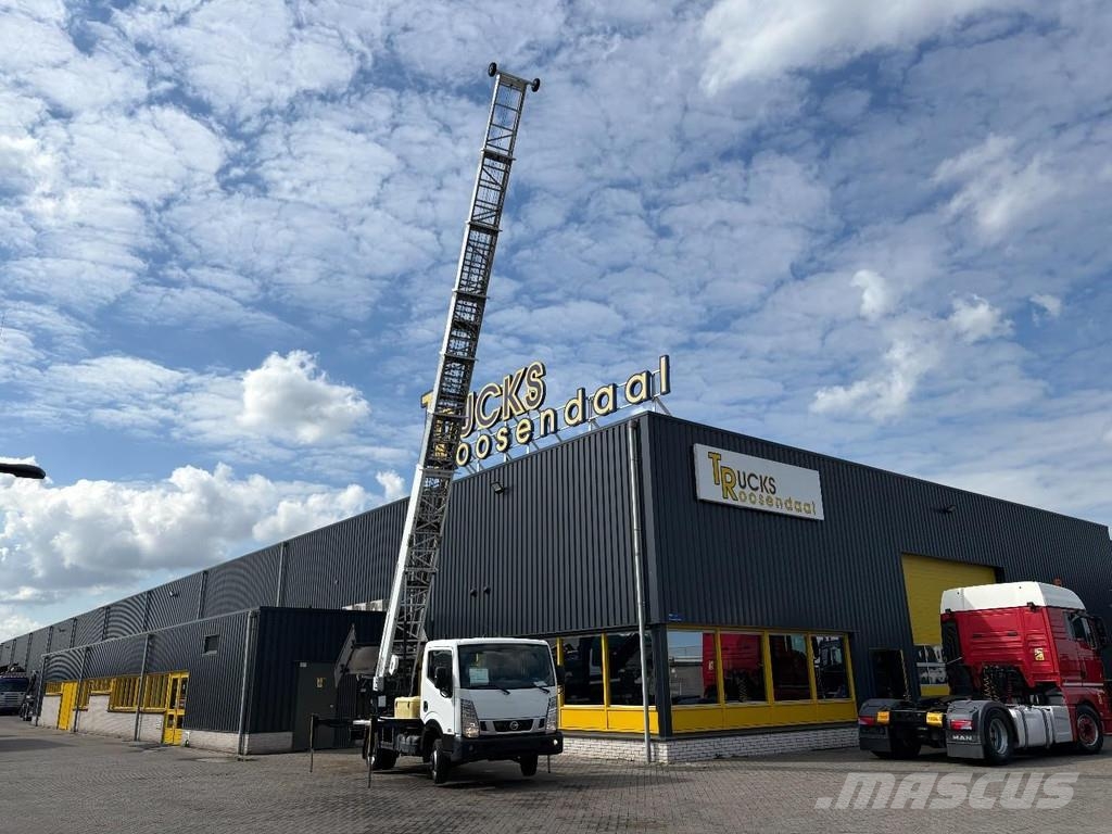 Nissan NT400 + 29 METER LADDER + HYDROLIC + WORKS PERFECT Auto korvtõstukid