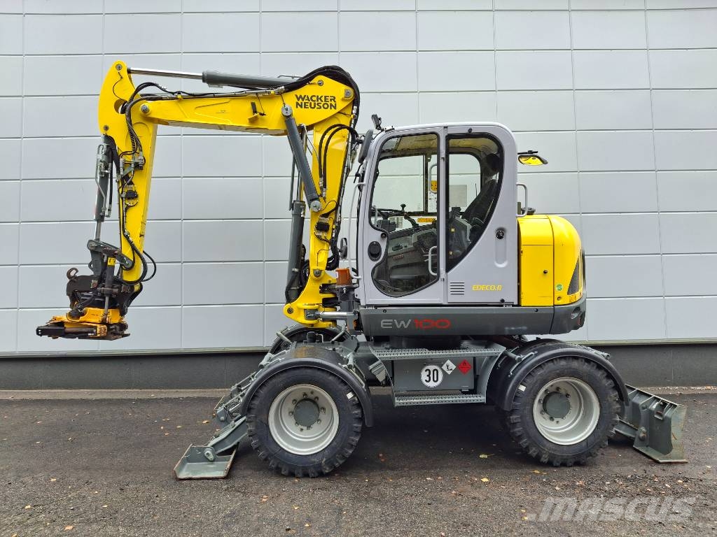 Wacker Neuson EW 100 **Juuri huollettu! Uudet renkaat** Excavatoare cu roti