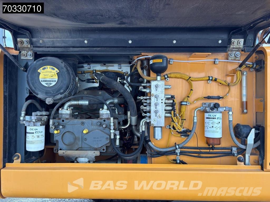 Liebherr R926 LC حفارات زحافة