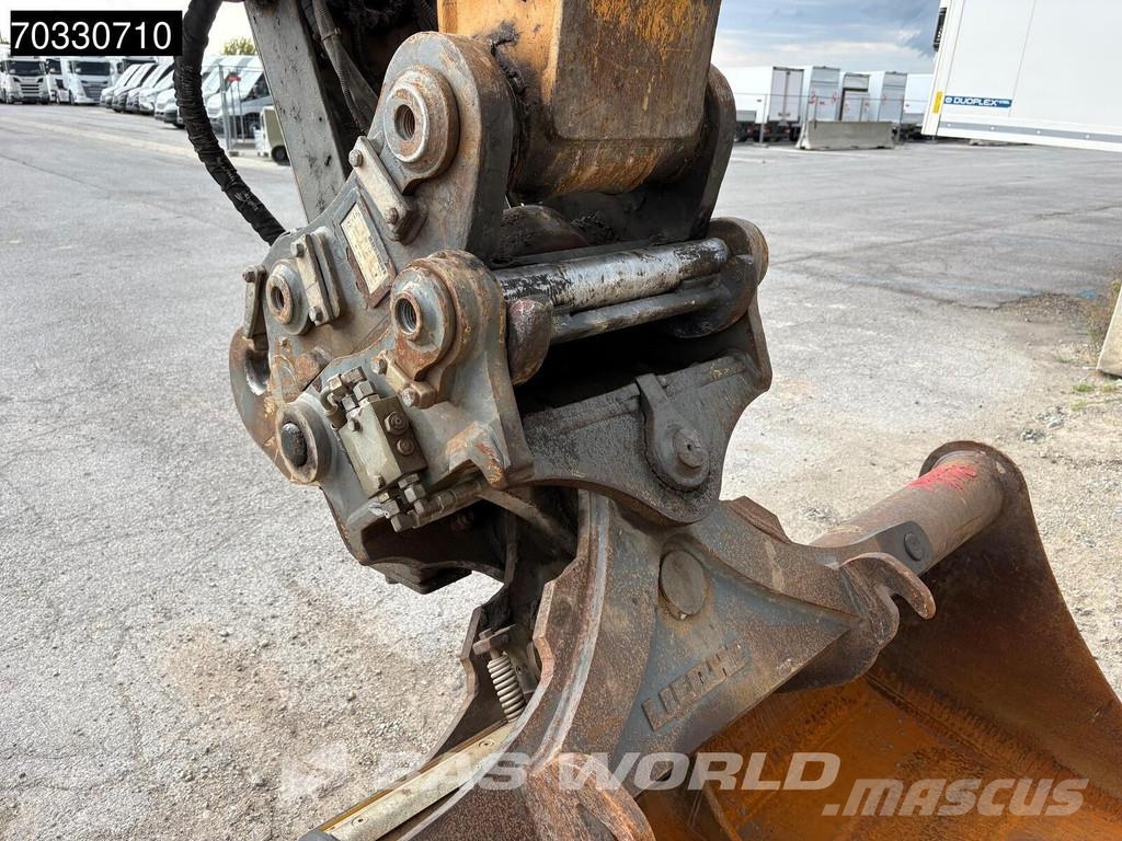 Liebherr R926 LC حفارات زحافة