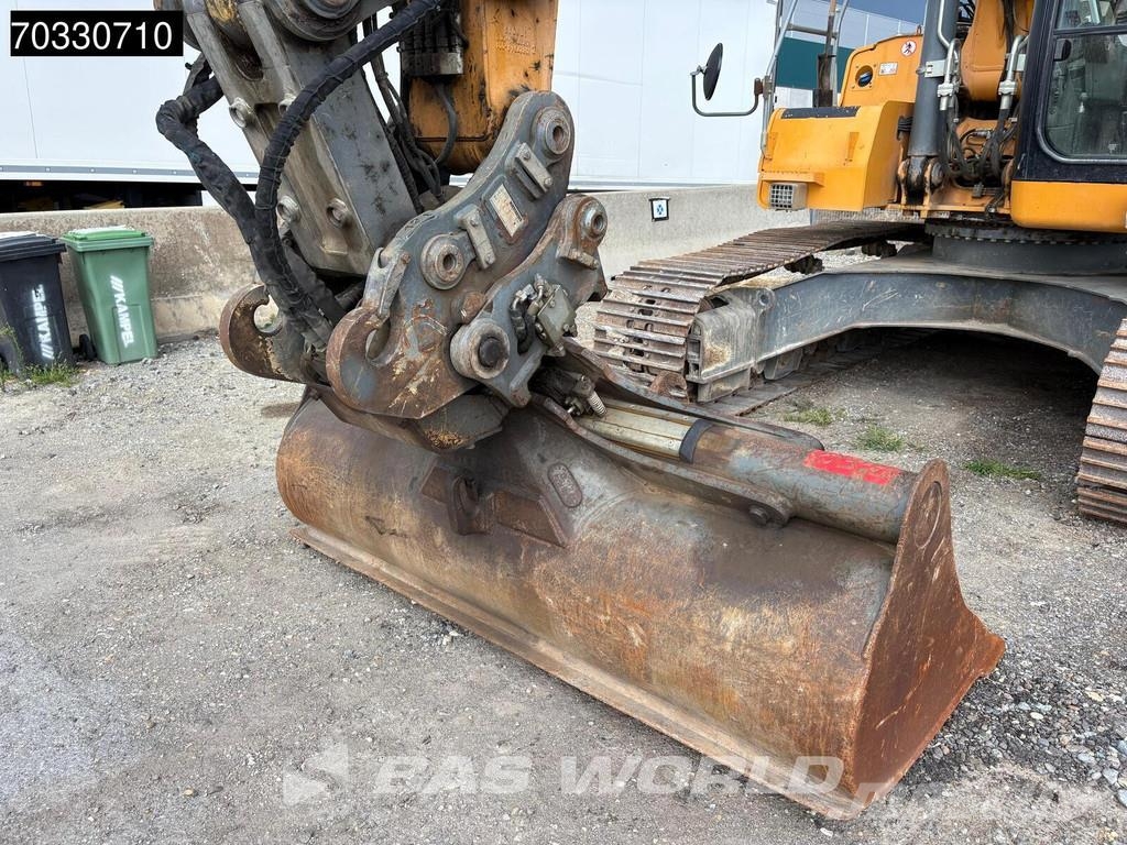 Liebherr R926 LC حفارات زحافة