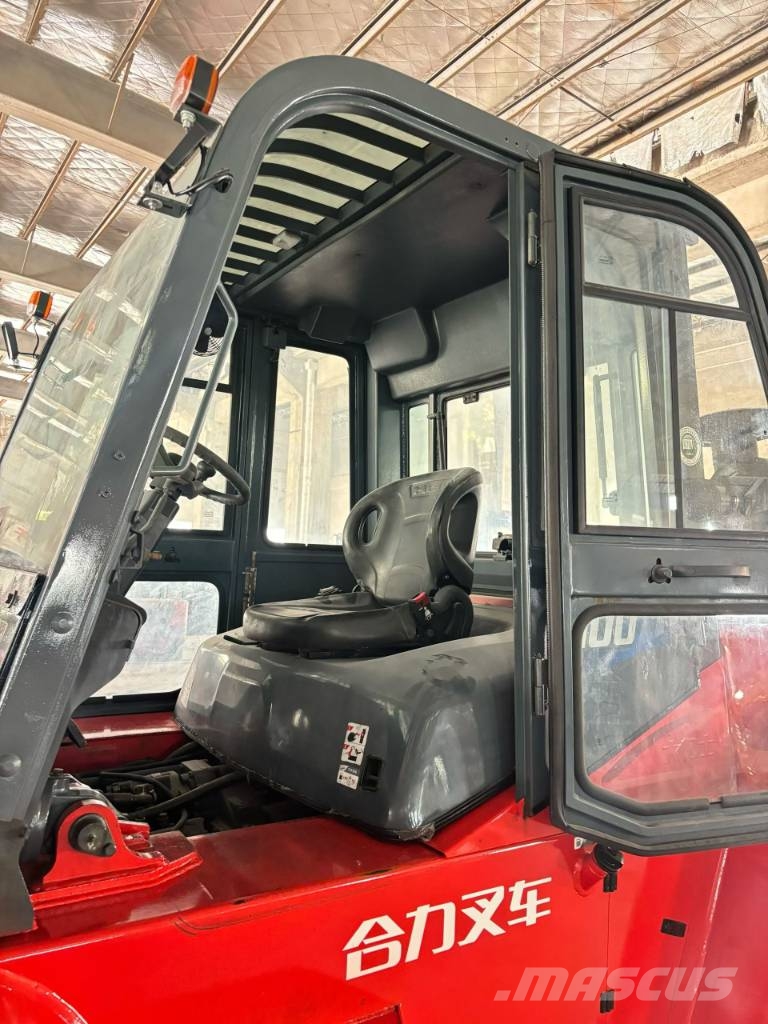 Heli CPCD 100 Diesel forklifts