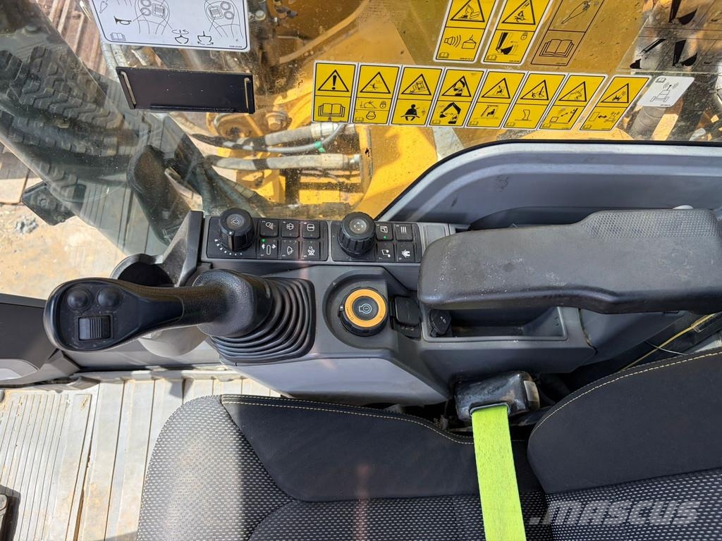 CAT 323 07A Long Reach Trible Ready حفارات زحافة