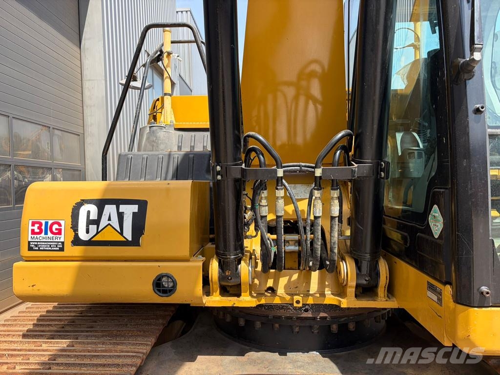 CAT 323 07A Long Reach Trible Ready حفارات زحافة