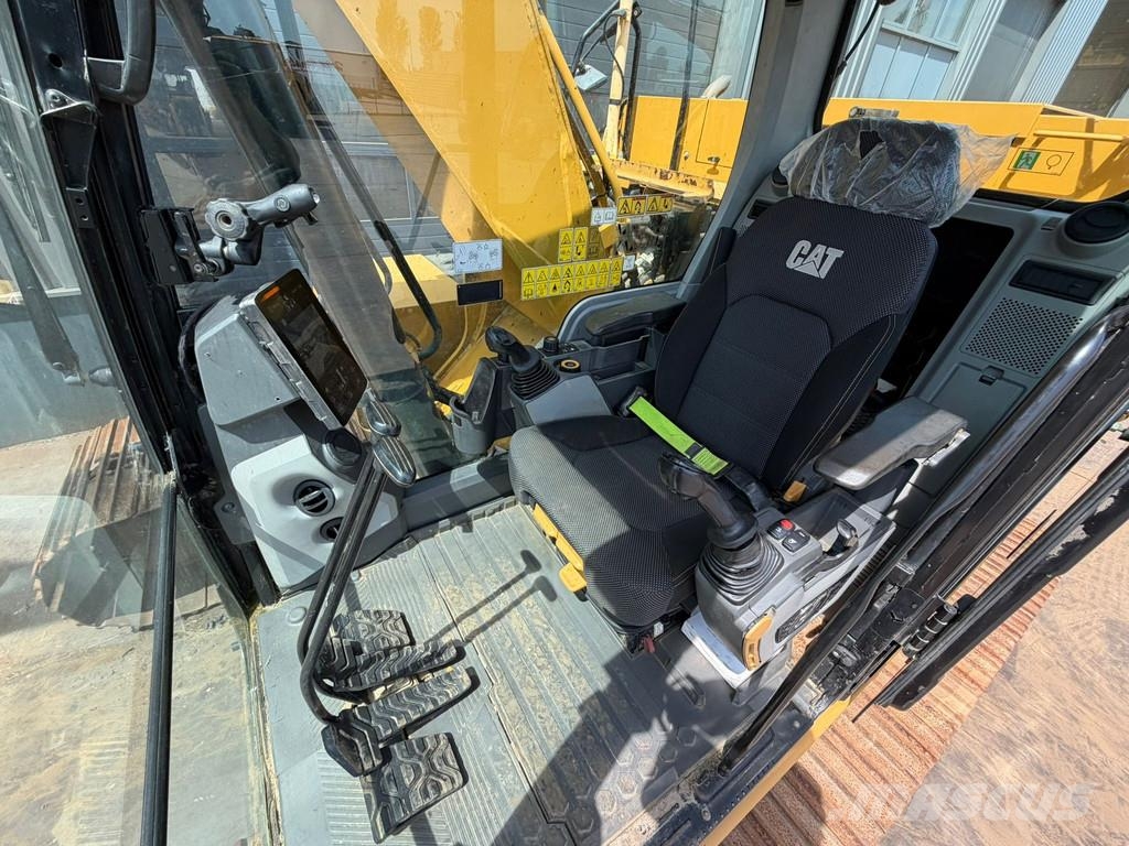 CAT 323 07A Long Reach Trible Ready حفارات زحافة