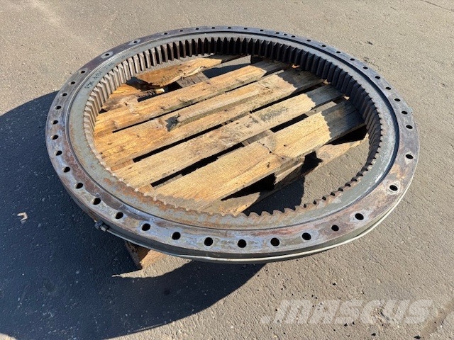 Liebherr R 916 USED SLEWING RING Vaihteisto