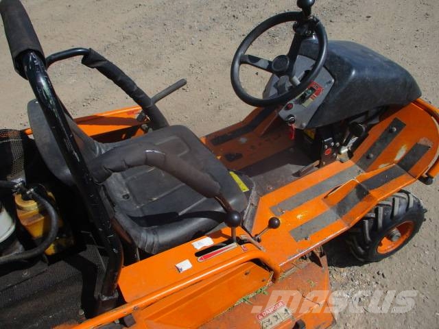 AS Motor AS 911 Enduro Aufsitz-Allmäher الوقوف على جزازات