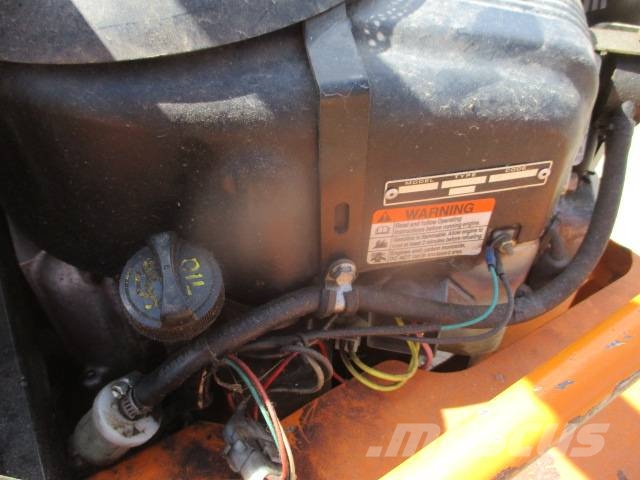 AS Motor AS 911 Enduro Aufsitz-Allmäher الوقوف على جزازات