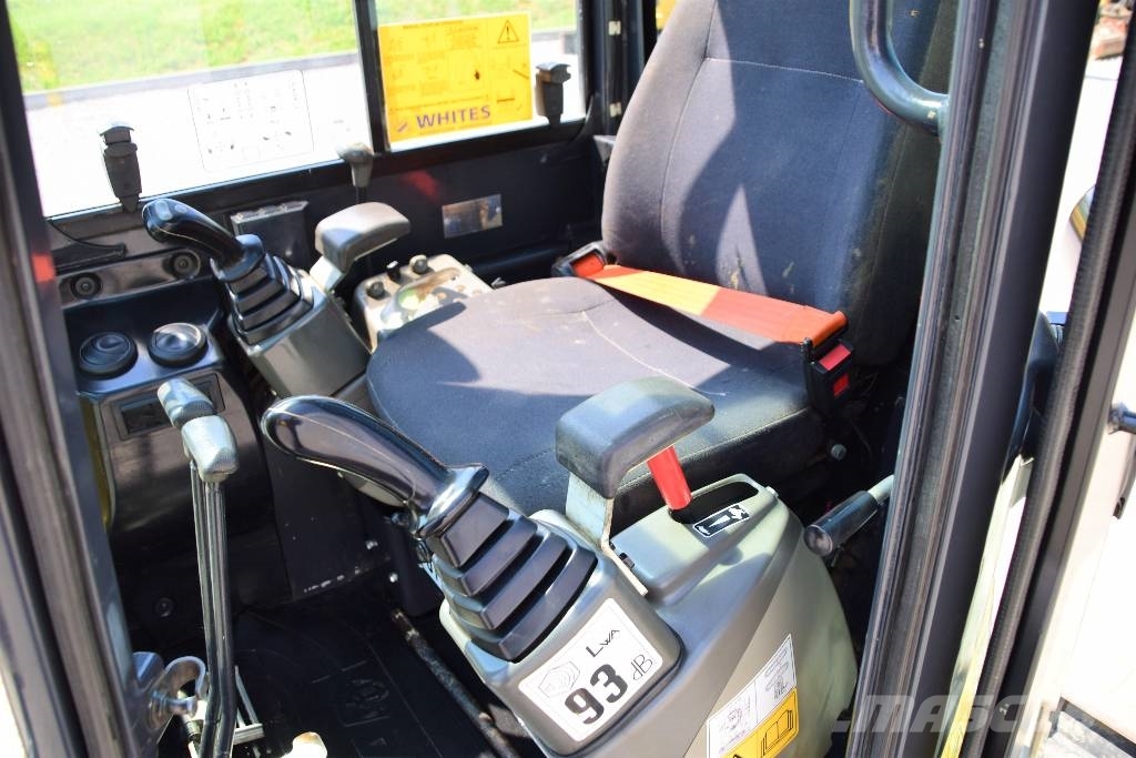 Yanmar Vio 25-4 JCB 8025 ZTS 소형 굴삭기 7톤 미만