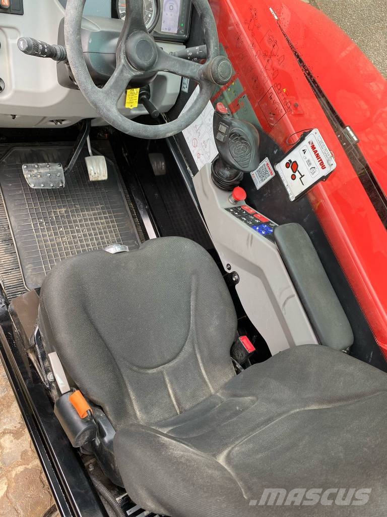 Manitou ULM412 Telescopic handlers