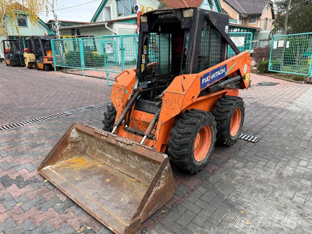 Hitachi DIZEL    V-4231 Hjullastere
