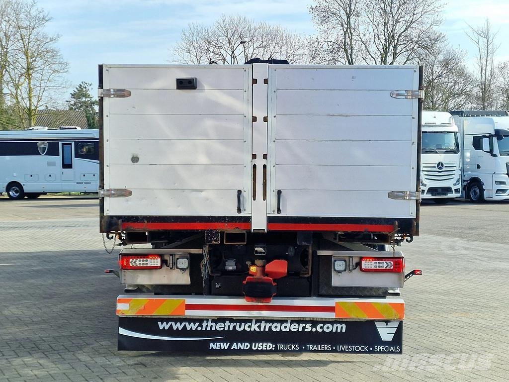 Volvo FM 370 6x2*4 - HIAB X-Hiduo 188 E-5 Crane with rem Grúas todo terreno