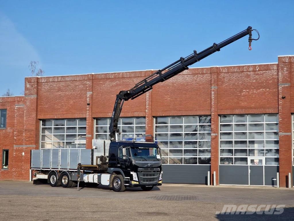 Volvo FM 370 6x2*4 - HIAB X-Hiduo 188 E-5 Crane with rem Grúas todo terreno